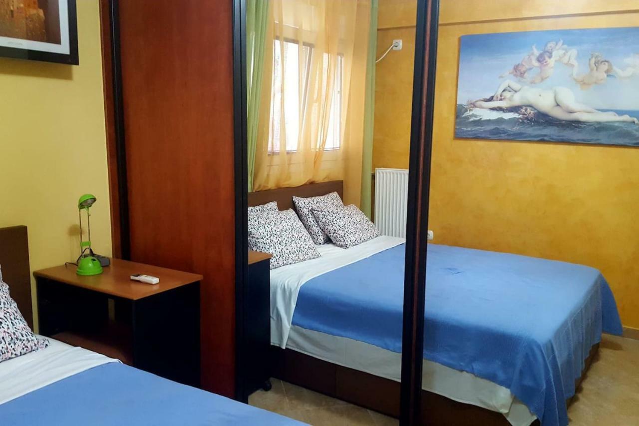 Quiet Apartment In Plaka Афіни Екстер'єр фото