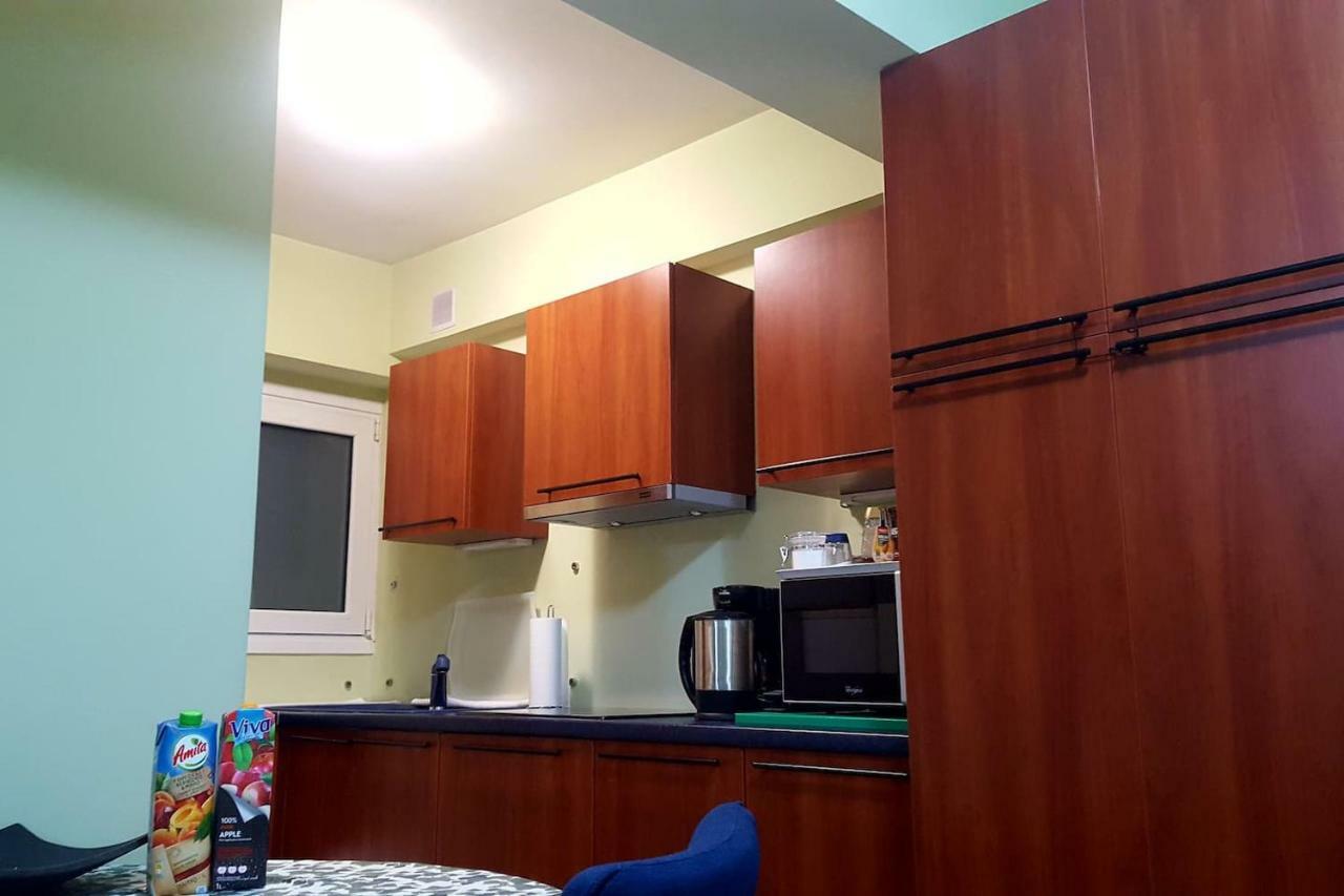 Quiet Apartment In Plaka Афіни Екстер'єр фото