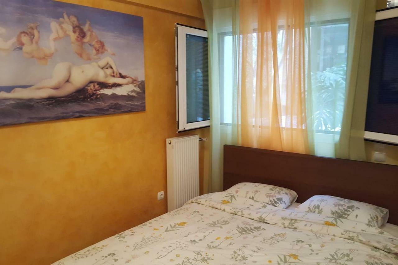 Quiet Apartment In Plaka Афіни Екстер'єр фото